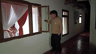 espio a una inquilina y me termina cogiendo con ganas