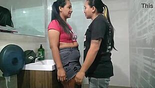 La puta de mi mujer se vuelve desconfiada, así que le doy una buena follada antes de irme