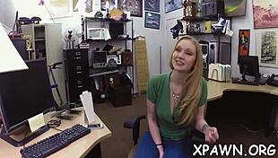 Fine amateur ass gets roughly filled with cock