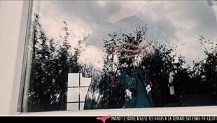 Vends-Ta-Culotte - Ta Superbe Voisine Se Met À Poil Devant Sa Fenêtre Et Se Masturbe - Marmotte Yoomie