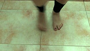 Sexy feet dancers perform enticing routines