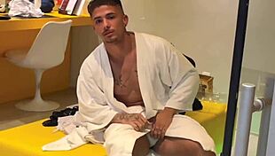 O Corno Saio E Eu Fui Aproveita A Safada Mas Ela Não Sabia Que Eu Gostava De Ser Corno