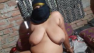 Indian hot bhabhi fucking but my penis going down