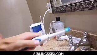 Siblingssex - Vienna Rose Lets Stepbrother Fuck Her