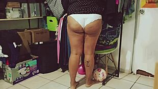 Bbw gordita mexicana doing room cleaning voyeur style