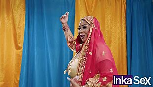 chudai madrastra india tetona se folla al novio de su hijastra y le dejan el co�o lleno de leche