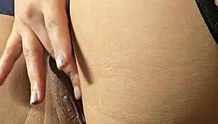 i saw this mature latina with big tits and ass masturbating and she really wants cock