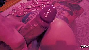 punheta apertada pós-orgasmo da meia-irmã gozada gostosa