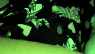 Do Nada N�s Come�ou Foder E Fizemos Um V�deo Caseiro Coloquei Meu Pau Nessa Buceta Quentinha No Pelo E Gozei Duas Vezes Muito Rapidinho Muito Tes�o Tinha Que Bater Uma Antes