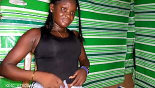 chocolate skin girl masturbates erotically during casting