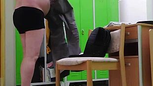 Umziehen auf der Arbeit