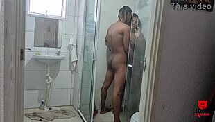 Mary Bombom sucks and fucks in bathroom with João 😈