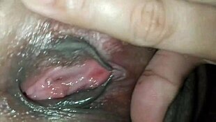 pinay mommy bent over, her big pussy licked deeply, then creampied 😍