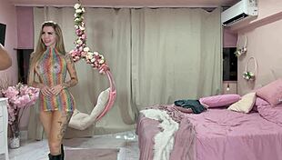 Did I fuck the hot blonde backstage on the net?