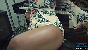 harley dean shows big booty ebony