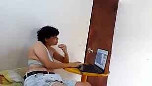 Sexo casero real con dos mujeres cumple mi fantasia sexual.