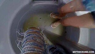 Oily Thickum Shakes Her Ass on Big White Dick