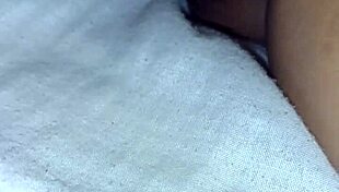 S woman uses sextoy for cream pie. Orgasmo masturbate session.