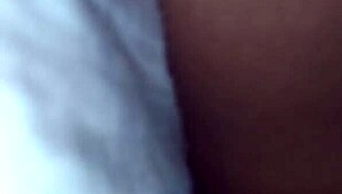 S woman uses sextoy for cream pie. Orgasmo masturbate session.