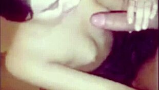 indian teen gives nude blowjob to boyfriend