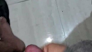 Meu Mini Pau Esquentando E Gozando