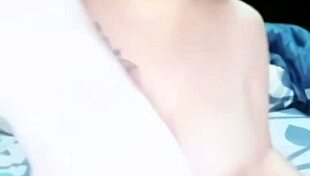 i'm watchin this thai cam live wit nong yokfa on 2020-04-02, it's so hot i cant stop