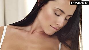 Gorgeous Fit Girl Anna Rose With A Horny Stud - Letsdoeit