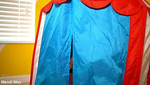 Mandi May sucks Macana Man's huge cock!