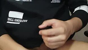 Amateur Guy Watching Chaturbate Moaning to Shaking Orgasm