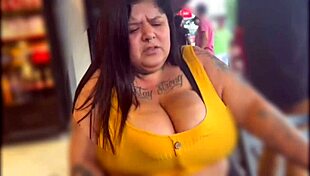 Hey, my boyfriend controlled my little toy in public with Mary Jhuana and Firegreen2, it was so thrilling!