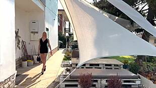 Straight To The Point With Jennifer 25 Years Old