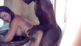 i'm the cheatin wife gettin fucked by big cocks