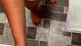 vecina, can you wash my clothes? i'll pay you 😉