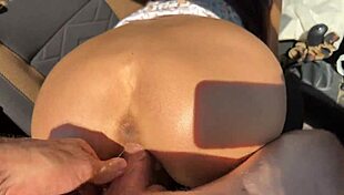 the poor girl couldnt pay the cab driver