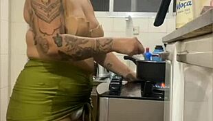 Young Girl Flashes Swollen Pussy In Kitchen Live.
