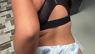 vecina, can you wash my clothes? i'll pay you 😉