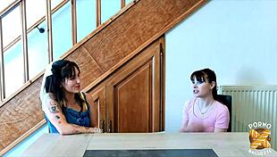 Tutty brune sublime se r�gale avec cette bite