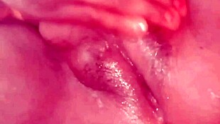 Desi Bhabhi Went To The Bathroom And Got Fucked On The Pretext Of Taking A Bath.