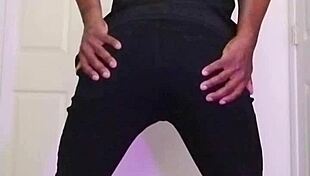 Stretching Ass For Exercise Workout Routine