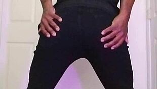 Stretching Ass For Exercise Workout Routine