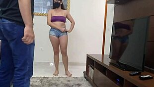 The hot housewife receives the TV technician wearing very short shorts and begins provoking him?