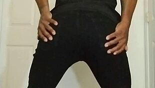 Stretching Ass For Exercise Workout Routine