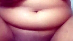 Indian village girl displays her hot, wet pussy openly