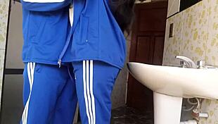 Grabando Colegiala Rapidin En Baño Escuela