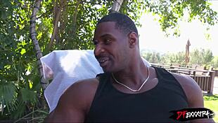 Bikini Bush Trimming Full Anal Service