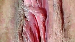 Cheia De Tesão Tocando Uma Siririca Gostosa Com O Dedinho Todo Lá Dentro