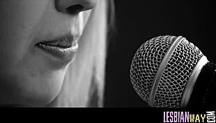 Cute teen eats out tribbing lesbian