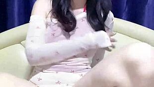 hey japanese babe squirts hard while masturbating 💦😩