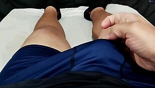 Flagrei Esposa Usando Brinquedo por Pau Pequeno