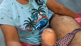 Indian bhabhi takes big cumshot in mouth after deepthroat